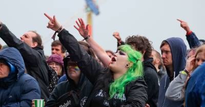 10,000 fans enjoy Download festival with no face masks or social distancing - www.manchestereveningnews.co.uk