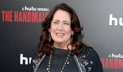 'The Handmaid's Tale' Star Ann Dowd Talks About the Time a Scared Fan Ran Away From Her - www.justjared.com