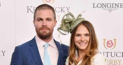 Stephen Amell Fires Back at Report That He Was 'Forcibly Removed' From Airplane After Argument with Wife Cassandra Jean - www.justjared.com - Texas - city Austin