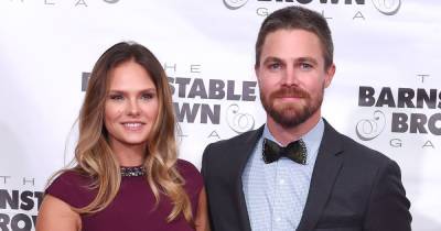 Stephen Amell’s Wife Cassandra Jean Joked About His ‘Diva’ Behavior Before Argument Got Him Removed From a Flight - www.usmagazine.com - Texas