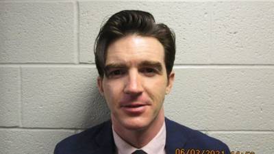 Drake Bell pleads guilty to felony endangerment charge - abcnews.go.com - county Cuyahoga