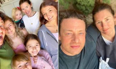 13 of Jamie and Jools Oliver's adorable family photos - hellomagazine.com