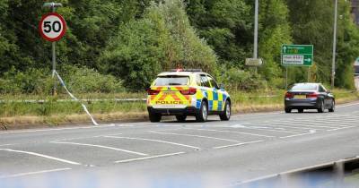 Two men in critical condition in hospital after multi-vehicle crash - www.manchestereveningnews.co.uk