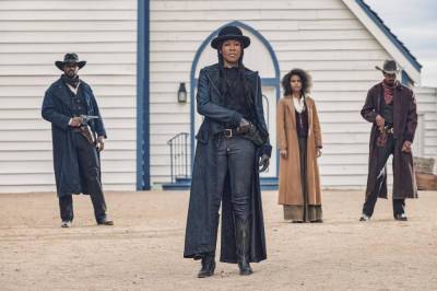 ‘The Harder They Fall’ Trailer: Idris Elba & Jonathan Majors Lead The All-Star Cast In This Netflix Western - theplaylist.net