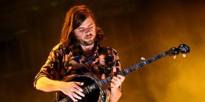 Mumford & Sons Member Winston Marshall Quits Band Amid Controversy - www.justjared.com