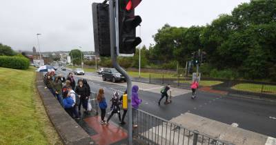Parent council say people are "scared" walking children to school along busy West Lothian road - www.dailyrecord.co.uk