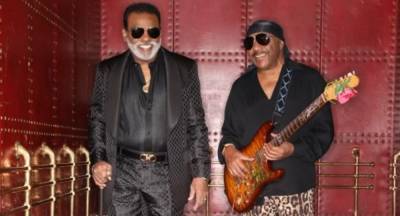 Isley Brothers Have a Resurgence to Shout About: New Album, New Tour and New Jersey Street Namings - variety.com - New Jersey