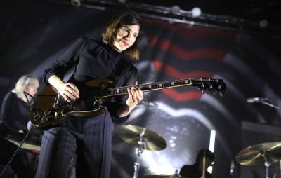 Sleater-Kinney release Amazon-exclusive EP ‘Live At The Hallowed Halls’ - www.nme.com
