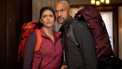 Cecily Strong And Keegan-Michael Key Find Themselves Trapped In A 1940s Musical In New Trailer For ‘Schmigadoon!’ - etcanada.com