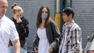 Shiloh Jolie-Pitt, 15, Rocks Ripped Jeans Out With Mom Angelia Jolie Brother Pax, 17, In NYC — See Pics - hollywoodlife.com - county Queens - county York