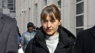 Allison Mack Tells Court “I Am So Sorry”; ‘Smallville’ Alum Seeks No Jail Time For Role In NXIVM Cult - deadline.com