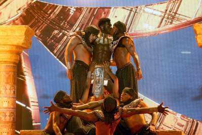 Lil Nas X Heats Up BET Awards With Steamy Performance, Sealed With A Kiss - etcanada.com - Egypt
