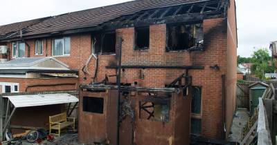 Family 'loses pretty much everything' as homes are evacuated in Salford fire - www.manchestereveningnews.co.uk