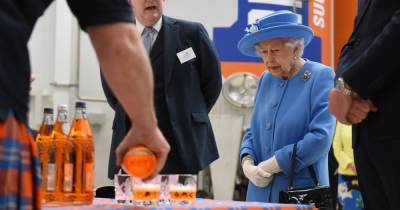 The Queen and Duke of Cambridge visit home of Irn Bru - www.dailyrecord.co.uk - Scotland