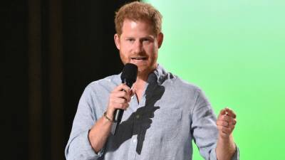 Prince Harry Makes Surprise Appearance During Diana Awards Ceremony - www.etonline.com