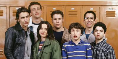 'Freaks & Geeks' Showrunners Reveal The Series Almost Got Picked Up By MTV - www.justjared.com