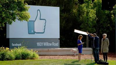 Facebook Hits $1 Trillion Market Cap After FTC’s Antitrust Lawsuit Is Dismissed - thewrap.com