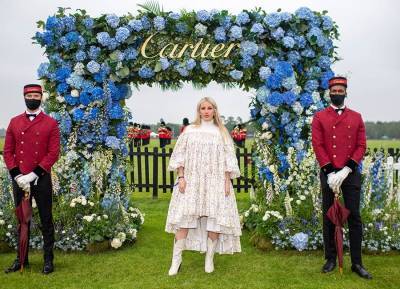 Ellie Goulding makes first appearance since giving birth at the glittering Cartier Queen’s Cup polo event - evoke.ie