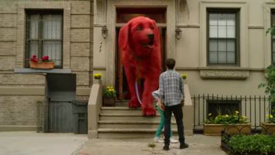 'Clifford the Big Red Dog' Is on the Loose in NYC in New Live-Action Trailer - www.etonline.com