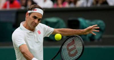 Roger Federer given huge scare before Adrian Mannarino retires with injury in final set - www.msn.com