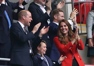 Prince William And Prince George Adorably Match While Cheering On England’s Soccer Team - etcanada.com - Scotland