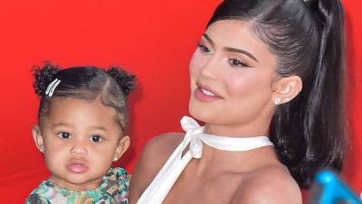Kylie Jenner Shares Sweet New ‘Bath Time’ Photo Of Daughter Stormi Webster, 3 - hollywoodlife.com