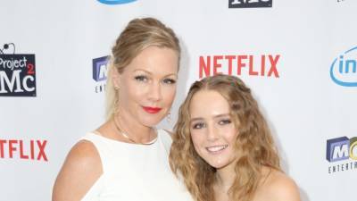 Kevin Frazier - Jennie Garth - Jennie Garth Says She Was 'Really Shocked' by Response to Daughter's Homemade Prom Dress (Exclusive) - etonline.com