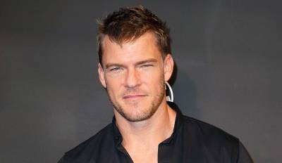 Alan Ritchson Flaunts Ripped Physique Amid 'Jack Reacher' Filming! - www.justjared.com