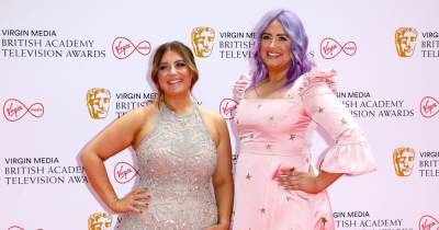 Gogglebox sisters Ellie and Izzi Warner as never seen before in red carpet glam at the BAFTAs - www.manchestereveningnews.co.uk