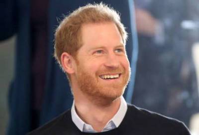 Toddler mistakes Prince Harry on magazine cover for her dad in viral TikTok - www.msn.com - USA