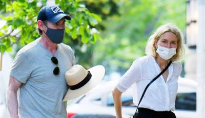 Billy Crudup & Naomi Watts Spotted Running Errands Together in New York City - www.justjared.com - New York