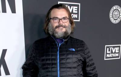 Jack Black goes viral for crashing graduation ceremony in Los Angeles - www.nme.com - Los Angeles - Los Angeles - county Jack