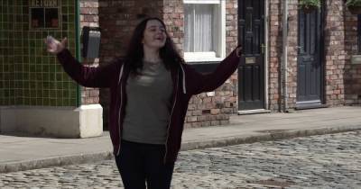 Corrie's Nina to turn to alcohol as she struggles with death of boyfriend Seb - www.manchestereveningnews.co.uk