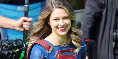 Melissa Benoist Is All Smiles on the Set of 'Supergirl' While Filming Final Season - www.justjared.com - Canada