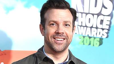 Jason Sudeikis Is All Smiles While Hanging With His Kids In NYC After Going Public With Keeley Hazell - hollywoodlife.com - Britain - New York
