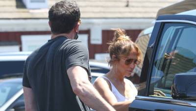 Ben Affleck & Jennifer Lopez Go Shopping in L.A. with Their Kids - New Photos - www.justjared.com - Santa Monica