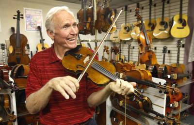 Byron Berline, Top Fiddler Who Played With Stones, Dylan, Flying Burritos and Bill Monroe, Dies at 77 - variety.com - Oklahoma