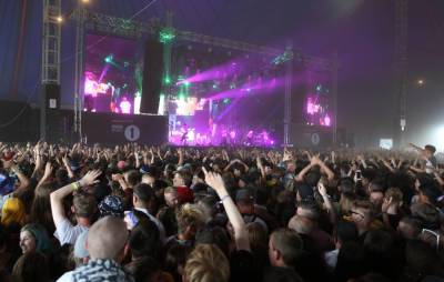 Reading Festival granted licence for its 2021 event - www.nme.com