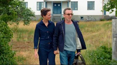 ‘Bergman Island’: Mia Hansen-Løve’s Breezy Relationship Auto-Fiction Is A Wisp Of A Film [Cannes Review] - theplaylist.net