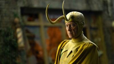 Richard E. Grant Reveals Whether Classic Loki Is Gone for Good: 'How Do You Top That?' (Exclusive) - www.etonline.com