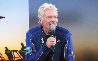 Branson Brandishes Rainbow Flag in Space in Memory of Pulse Nightclub Victims - gaynation.co - Britain