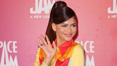 Zendaya Stuns in Colorful Lola Bunny-Inspired Look at 'Space Jam: A New Legacy' Premiere: Pics! - www.etonline.com