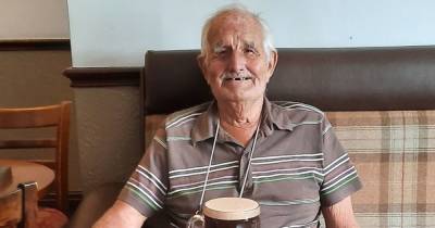 Coal miner, 93, becomes Wigan pub's longest serving customer after visiting four times a week for the last 75 years - www.manchestereveningnews.co.uk - Manchester