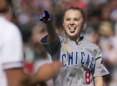 Jojo Siwa Wows Baseball Fans During MLB All-Star Celebrity Softball Game, Hits A Double Off Quavo - etcanada.com - Chicago - Seattle