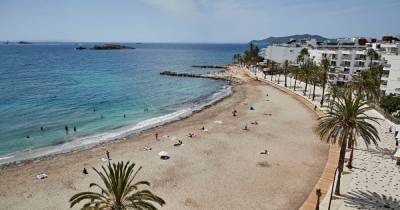 Popular Spanish holiday islands 'to be moved back to amber list' - www.manchestereveningnews.co.uk - Spain