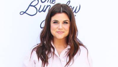 Tiffani Thiessen: Why She Rejects ‘Extreme’ Dieting Refuses To ‘Panic’ Over Her Pandemic Weight Gain - hollywoodlife.com
