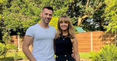 Samia Longchambon - Sylvain Longchambon - Maria Windass - Corrie star and husband dubbed 'best looking pair' by co-star as she ropes in six-year-old to take snap - manchestereveningnews.co.uk