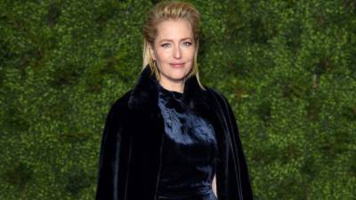 Why Gillian Anderson Says She's Done Wearing Bras - www.glamour.com