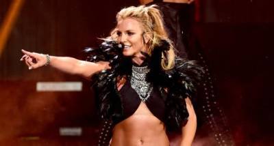 On stage kiss to performing live with a snake, 5 legendary Britney Spears moments that defined pop culture - www.pinkvilla.com