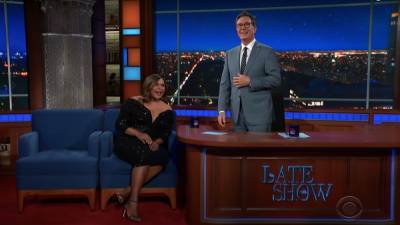 Stephen Colbert Apologizes to Mindy Kaling After Walking in on Her in Her Bra - www.etonline.com
